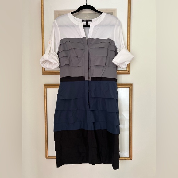 BCBGMaxAzria Dresses & Skirts - BCBGMaxAzria White and Gray Layered Dress